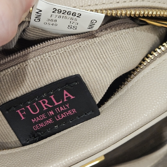 Furla Brava Cream Croasbody Camera Bag - Picture 10 of 16